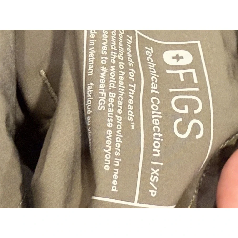 FIGS Womens Olive Green Scrub Pants Cargo Pockets Technical Collection XS/petite